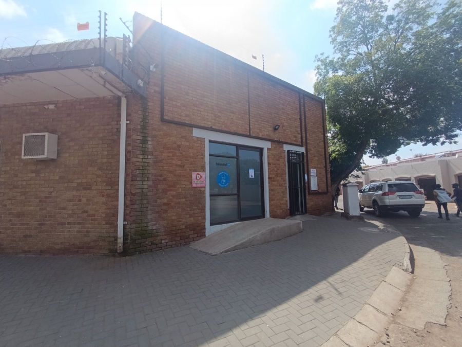 To Let commercial Property for Rent in Universitas Free State